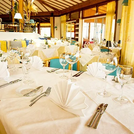 アパート Monte Marina Playa Suites