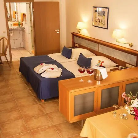 Monte Marina Playa Suites